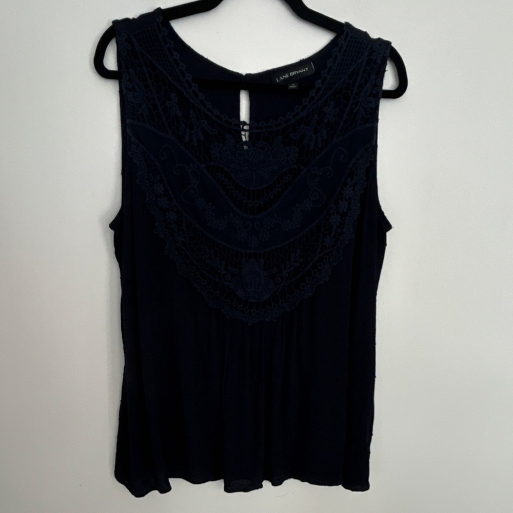 Lane Bryant Navy Lace‎  Sleeveless Round Neck Button Blouse Plus Size 16 Rayon